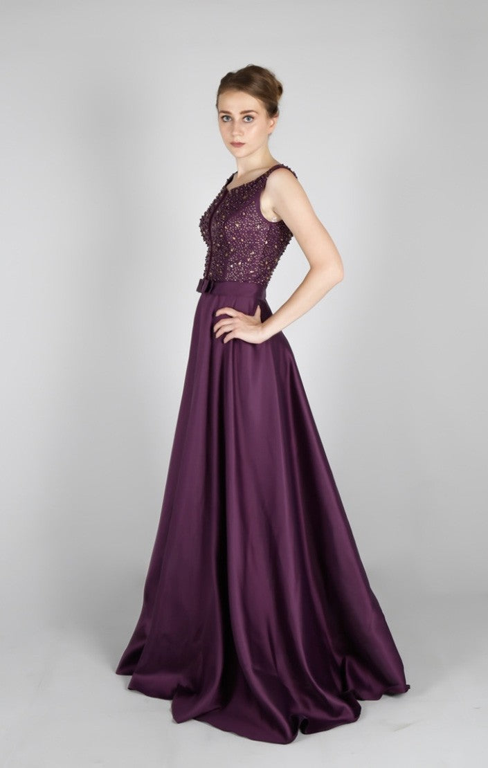 Robe de soirée longue perlée