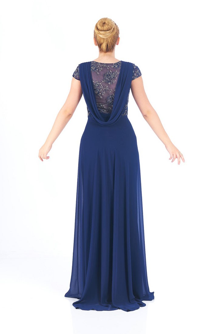 Robe de soirée bleue, longue avec dentelle